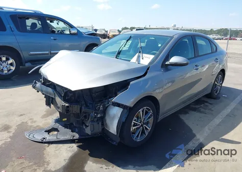 2022 Kia Forte Lxs z USA, uszkodzony, nr VIN 3KPF24AD7NE494238